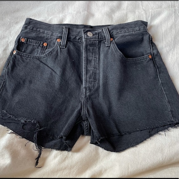 Black Levi 501 shorts - Picture 3 of 4